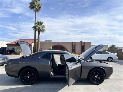 2018 Dodge Challenger R/T Plus   - Photo 5 - Phoenix, AZ 85009