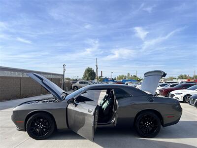 2018 Dodge Challenger R/T Plus   - Photo 6 - Phoenix, AZ 85009