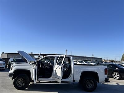 2018 GMC Sierra 1500 SLT   - Photo 6 - Phoenix, AZ 85009