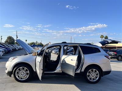 2015 Chevrolet Traverse LT   - Photo 6 - Phoenix, AZ 85009