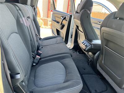 2015 Chevrolet Traverse LT   - Photo 14 - Phoenix, AZ 85009