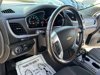 2015 Chevrolet Traverse LT   - Photo 8 - Phoenix, AZ 85009