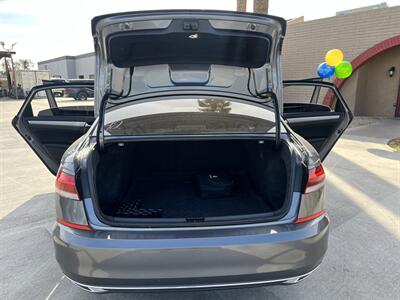 2021 Volkswagen Passat SE   - Photo 13 - Phoenix, AZ 85009