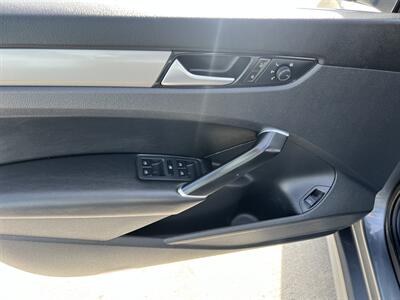 2021 Volkswagen Passat SE   - Photo 11 - Phoenix, AZ 85009