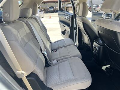 2020 Ford Explorer   - Photo 15 - Phoenix, AZ 85009