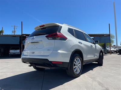 2018 Nissan Rogue SV   - Photo 4 - Phoenix, AZ 85009