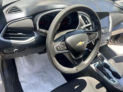 2023 Chevrolet Malibu LT   - Photo 9 - Phoenix, AZ 85009