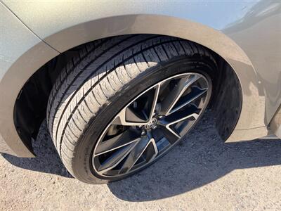 2019 Toyota Corolla Hatchback SE   - Photo 12 - Phoenix, AZ 85009