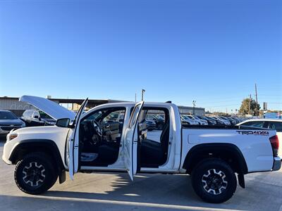 2017 Toyota Tacoma SR5 V6   - Photo 6 - Phoenix, AZ 85009