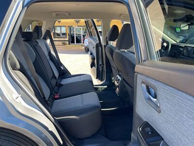 2021 Nissan Rogue SV   - Photo 9 - Phoenix, AZ 85009