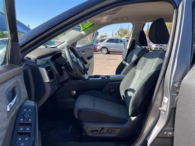 2021 Nissan Rogue SV   - Photo 5 - Phoenix, AZ 85009