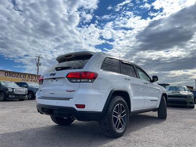2017 Jeep Grand Cherokee Trailhawk   - Photo 4 - Phoenix, AZ 85009