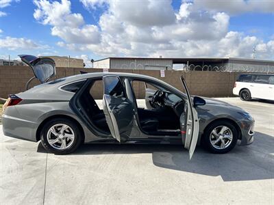 2021 Hyundai SONATA SE - Photo 9 - Phoenix, AZ 85009