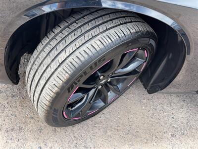 2018 Dodge Challenger SXT   - Photo 10 - Phoenix, AZ 85009