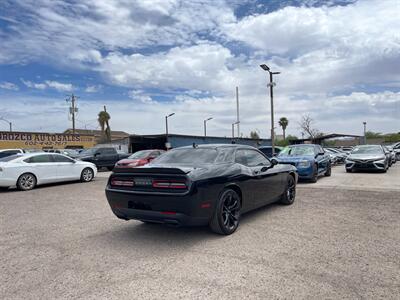 2018 Dodge Challenger SXT   - Photo 14 - Phoenix, AZ 85009