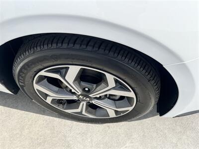 2020 Kia Forte LXS   - Photo 16 - Phoenix, AZ 85009