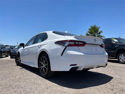 2021 Toyota Camry SE   - Photo 3 - Phoenix, AZ 85009