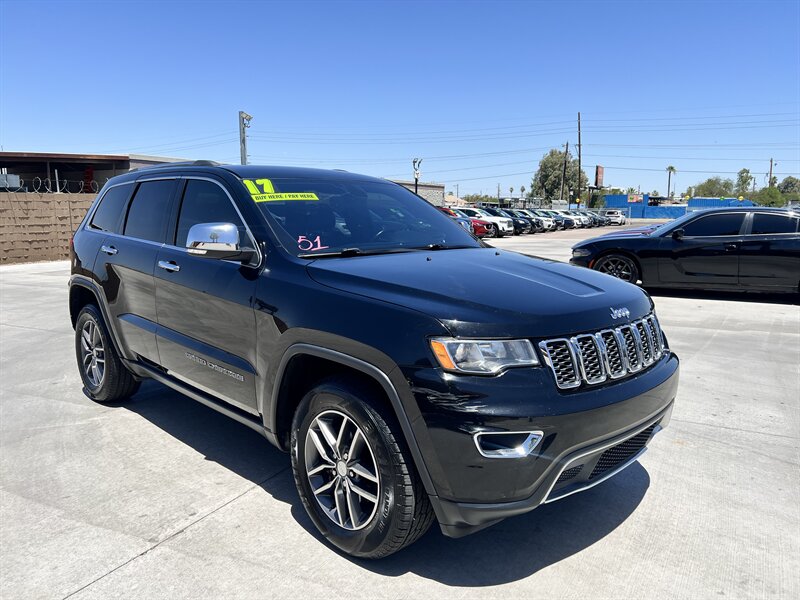 2017 Jeep Grand Cherokee Limited's photo