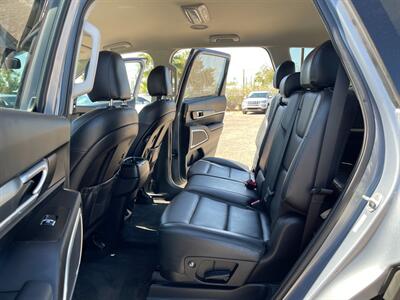 2021 Kia Telluride LX   - Photo 6 - Phoenix, AZ 85009