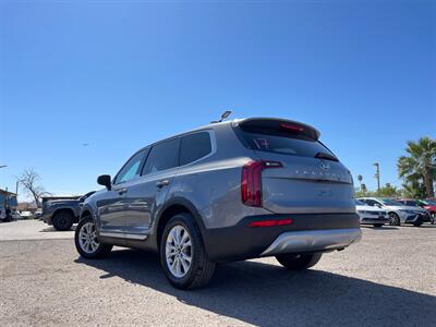 2021 Kia Telluride LX   - Photo 3 - Phoenix, AZ 85009