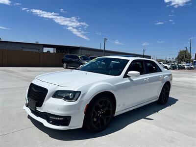 2021 Chrysler 300 S V8   - Photo 2 - Phoenix, AZ 85009