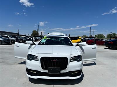 2021 Chrysler 300 S V8   - Photo 4 - Phoenix, AZ 85009