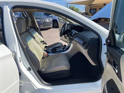 2017 Honda Accord Hybrid EX-L   - Photo 8 - Phoenix, AZ 85009