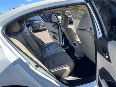 2017 Honda Accord Hybrid EX-L   - Photo 9 - Phoenix, AZ 85009