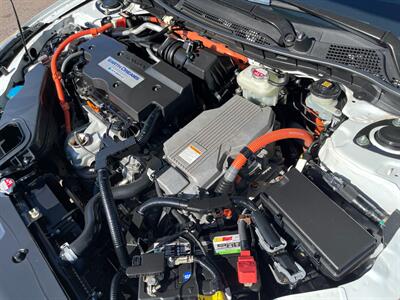 2017 Honda Accord Hybrid EX-L   - Photo 12 - Phoenix, AZ 85009