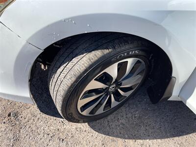 2017 Honda Accord Hybrid EX-L   - Photo 13 - Phoenix, AZ 85009