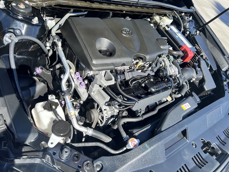 2018 Toyota Camry LE - Photo 16