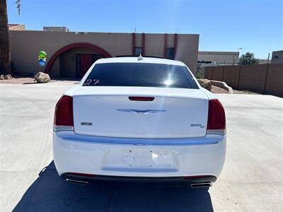 2017 Chrysler 300 C - Photo 3 - Phoenix, AZ 85009