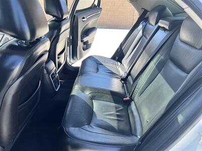 2017 Chrysler 300 C - Photo 12 - Phoenix, AZ 85009