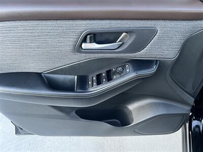 2023 Nissan Rogue SV   - Photo 11 - Phoenix, AZ 85009