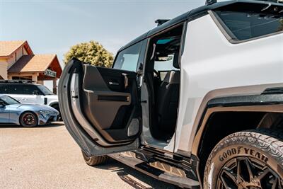 2024 GMC HUMMER EV 2X   - Photo 95 - Albuquerque, NM 87114