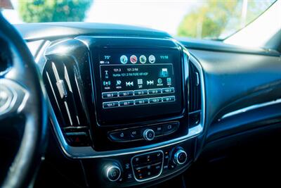 2019 Chevrolet Traverse LT Cloth w/1LT   - Photo 65 - Albuquerque, NM 87114