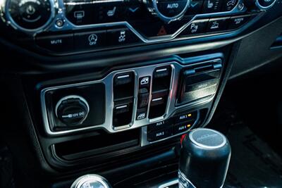 2020 Jeep Gladiator Overland   - Photo 17 - Albuquerque, NM 87114