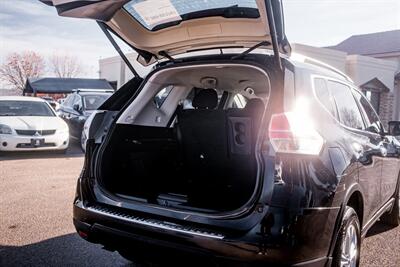 2016 Nissan Rogue SV   - Photo 33 - Albuquerque, NM 87114