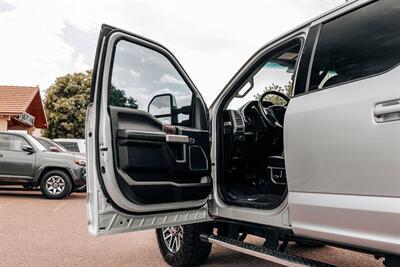 2017 Ford F-250 Super Duty Lariat   - Photo 18 - Albuquerque, NM 87114