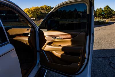 2016 Cadillac Escalade Platinum Edition   - Photo 21 - Albuquerque, NM 87114