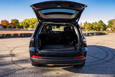 2024 Jeep Grand Cherokee Limited   - Photo 35 - Albuquerque, NM 87114