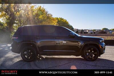 2024 Jeep Grand Cherokee Limited   - Photo 2 - Albuquerque, NM 87114