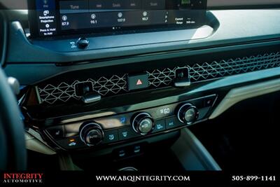 2023 Honda Accord Hybrid EX-L   - Photo 17 - Albuquerque, NM 87114