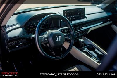 2023 Honda Accord Hybrid EX-L   - Photo 11 - Albuquerque, NM 87114