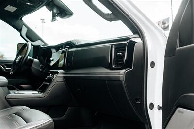 2025 GMC Sierra 2500HD AT4X   - Photo 124 - Albuquerque, NM 87114