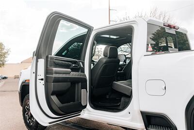 2025 GMC Sierra 2500HD AT4X   - Photo 103 - Albuquerque, NM 87114