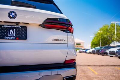 2024 BMW X5 xDrive50e   - Photo 50 - Albuquerque, NM 87114