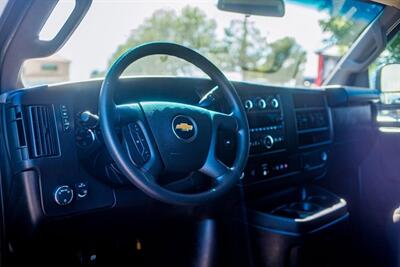 2022 Chevrolet Express Work Van Cargo   - Photo 10 - Albuquerque, NM 87114