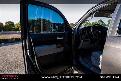 2011 Toyota Tundra Limited CrewMax   - Photo 10 - Albuquerque, NM 87114