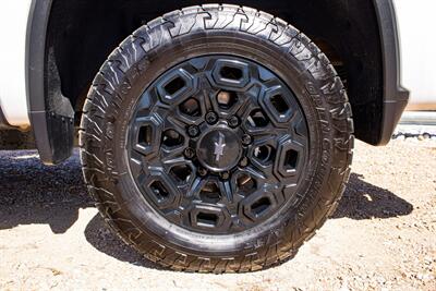 2022 Chevrolet Silverado 2500HD High Country   - Photo 37 - Albuquerque, NM 87114